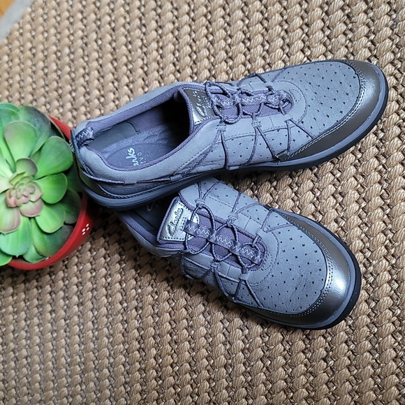 Clarks - Picture 8 of 8